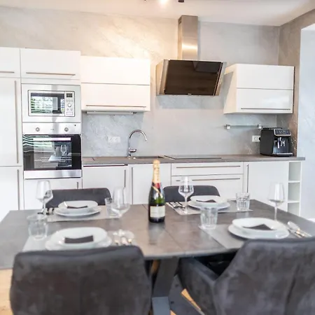 Apartment Diamant *
